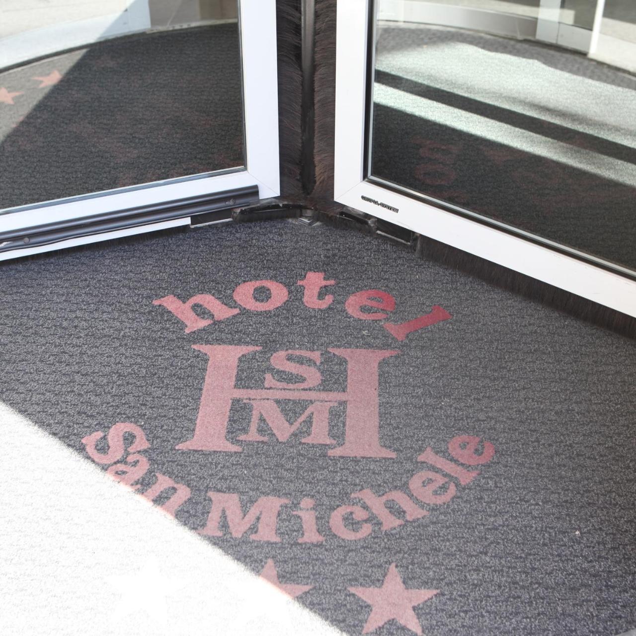 Hotel San Michele L'Aquila Exterior photo